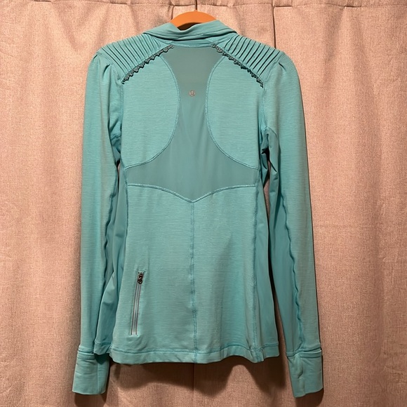 Lululemon Run Full Tilt Half Zipper Pullover Ruffle Women's Size 8 - Picture 5 of 8